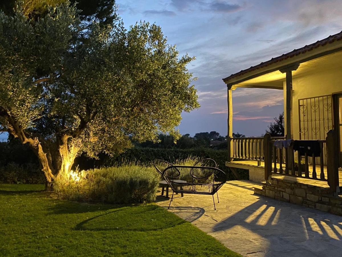 Sea view villa in Olive Garden Nea Kallikrateia Buitenkant foto