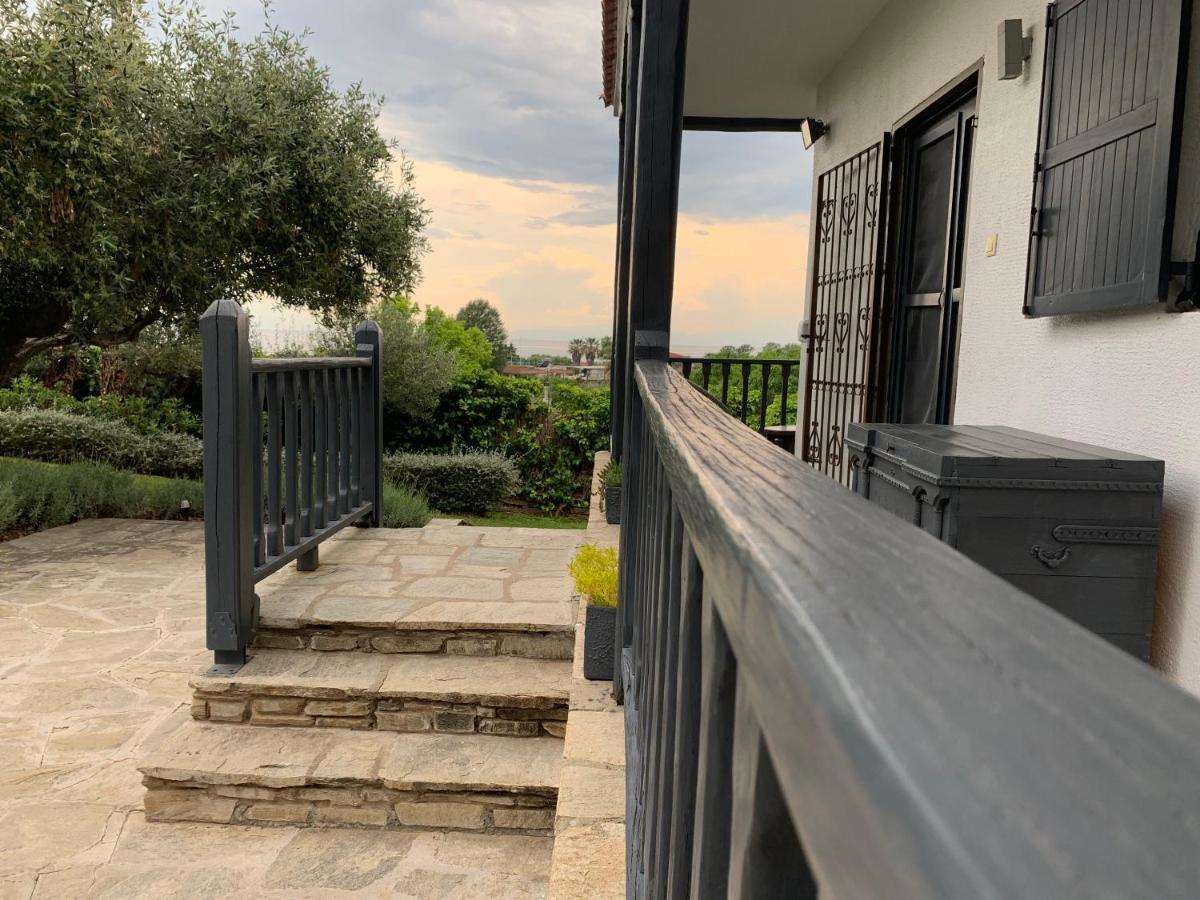 Sea view villa in Olive Garden Nea Kallikrateia Buitenkant foto